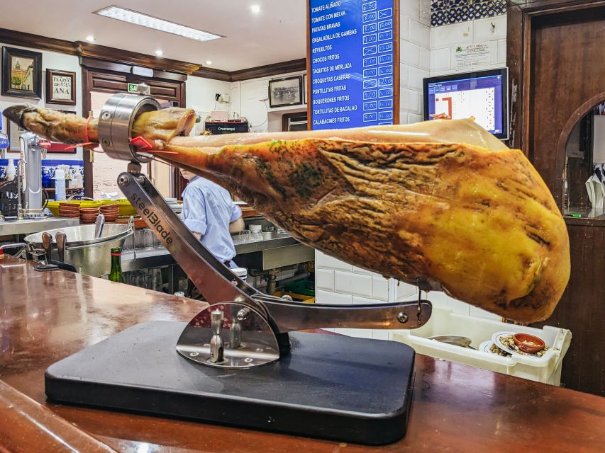 3-Hour Tapas Tour in Triana, Sevilla's Vibrant Neighborhood - Who Should Book This Triana Tapas Tour