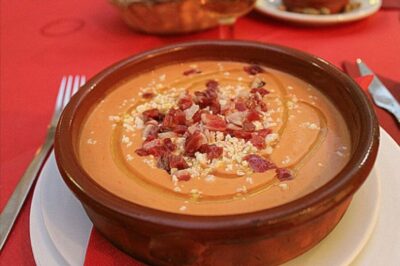 3-Hour Tapas Tour in Triana, Sevilla's Vibrant Neighborhood - Starting at Naturanda: What the First Minutes Should Tell You