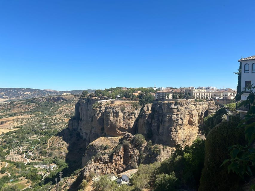 ab Marbella: Private VIP-Tour Ronda incl. Transfer + Tapas - The undisturbed Ronda approach: why a private pace matters