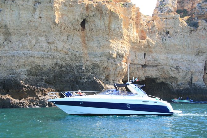 Afternoon yacht charter in lagos with drinks, tapas, paddle boards and kayak - What to bring for a smooth, comfortable afternoon