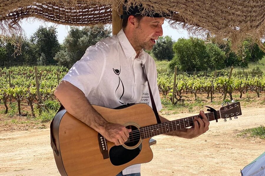 Albufeira/Porches/Vilamoura: Wine Tasting with Tapas & Music - Vineyard tour time: how the guided 30 minutes sets up the tasting