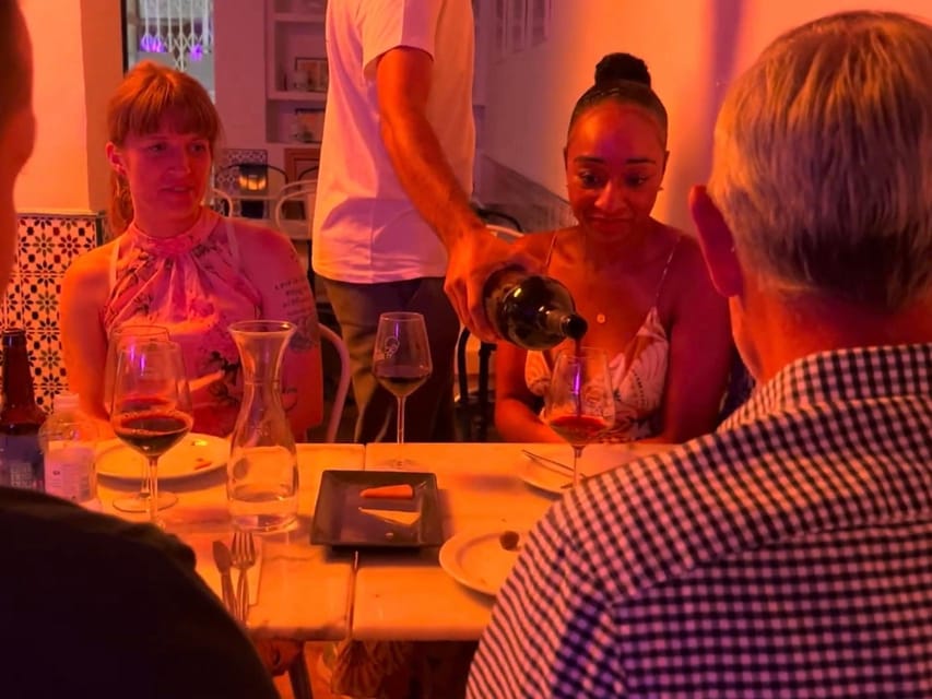 Alicante Best Wine Tasting & Tapas Club - Tapas pairing that actually makes sense