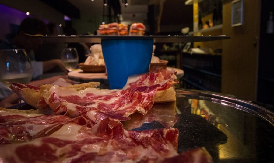Alicante: Central Market Guided Food Tour with Tapas Bars - Practical tips so you enjoy every stop