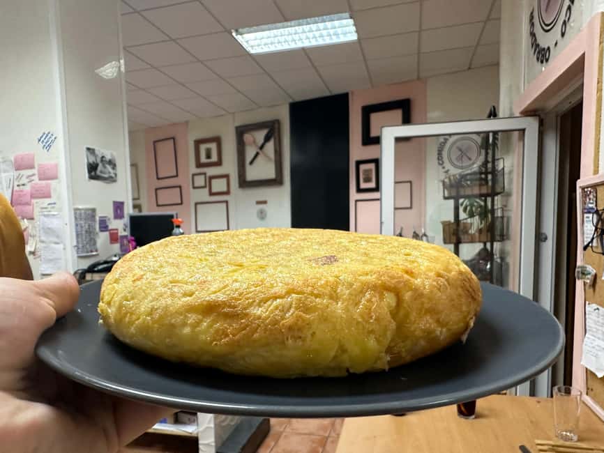 Alicante:Evening Spanish Tapas Cooking Class with Live Music - Should You Book This Alicante Tapas Cooking Class?