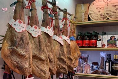 Alicante Food and Tapas Tour with a Local Guide - What you actually eat: orchard produce, farm meat, fish, cheese, sweets