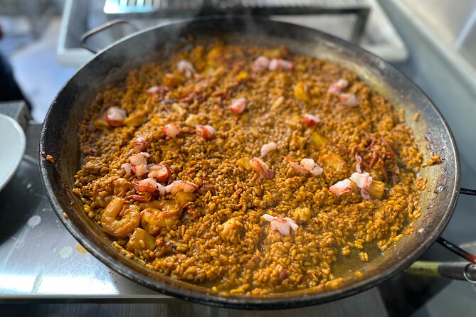 Authentic Paella in Madrid: A Hands-On Class with Tapas & Sangria - Cleanliness matters: the red flag you should not ignore