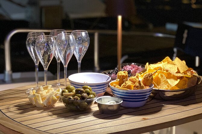 Bachelorette party, boat party in Salerno with aperitif and tapas - Should you book this Salerno boat party?