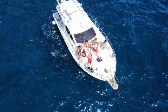 Bachelorette party, boat party in Salerno with aperitif and tapas - Aperitif and tapas served while you sail