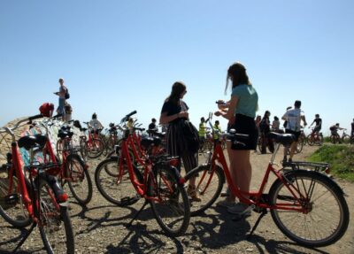 Barcelona: 3-Hour Bike Tour with Spanish Tapas - Parc de la Ciutadella: The 19th-Century Break Your Legs Will Thank You For
