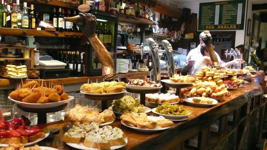 Barcelona: 4-Hour Tapas Evening Tour and Flamenco Show - Should You Book This Barcelona Tapas and Flamenco Tour?