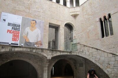 Barcelona Art and Tapas Small Group Walking Tour with Picasso Museum - The Gothic Quarter walk and your first pintxos stop