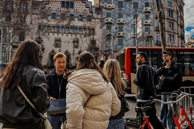Barcelona: Bike or eBike Tour, Top Sights & Local Insights - A main square stop plus Modernisme neighbors: Casa Amatller, Casa Batlló, and La Pedrera