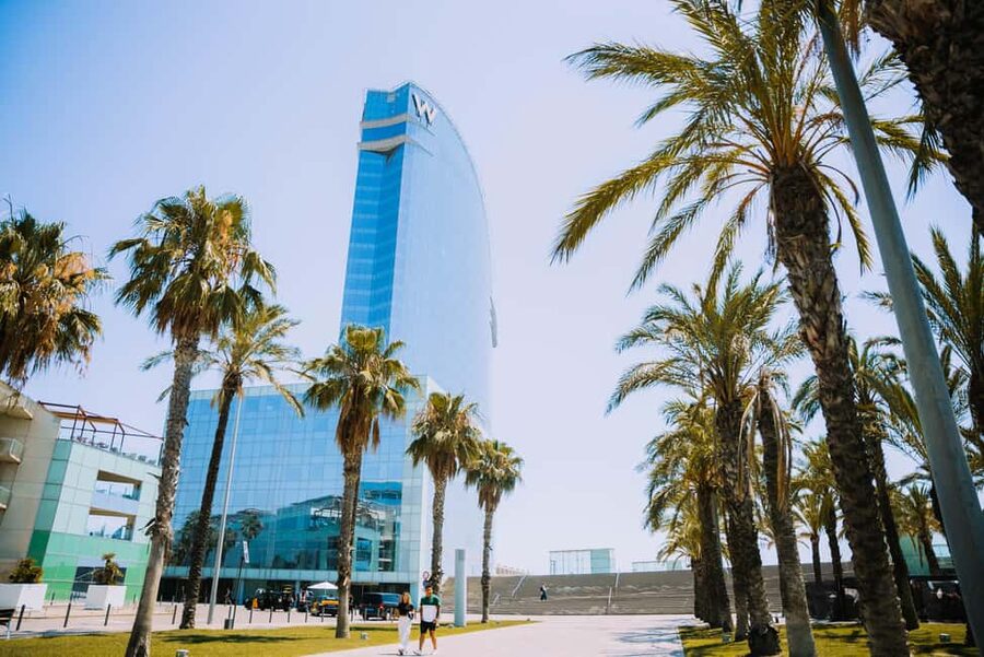 Barcelona: Bus Nàutic with tapas tasting - Optional Helicopter Ride: A Small-Group Coast-and-City Perspective