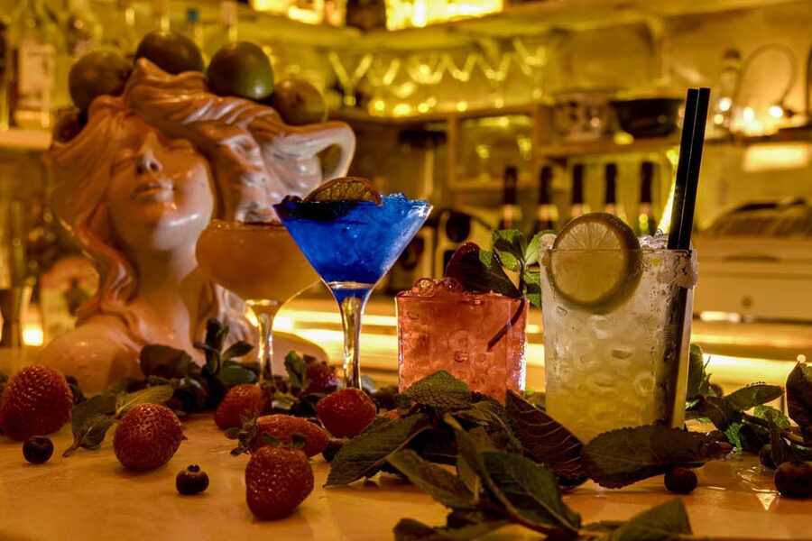 Barcelona: Cocktail Making Class with Tapas - Who should book this class (and who might skip it)