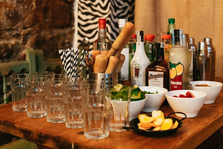 Barcelona: Cocktail Master Class by Mixologist with Tapas - Should you book this Barcelona cocktail master class?