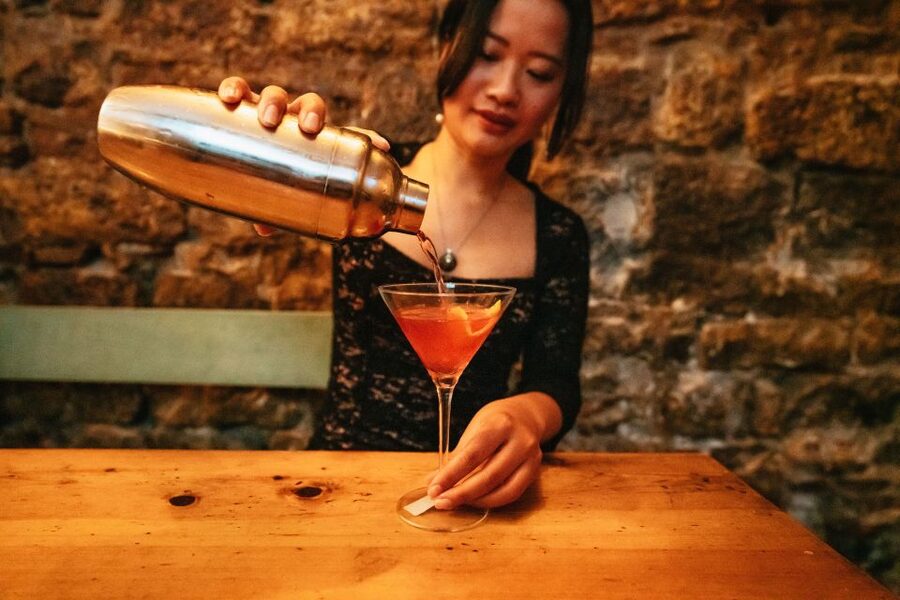 Barcelona: Cocktail Master Class by Mixologist with Tapas - How the two-hour flow actually works