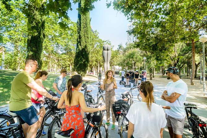 Barcelona E-Bike Small Group Tour with Tapas & Wine Tasting - From Port Olímpic to Barceloneta and Port Vell: Golden Fish to sea-breeze strolls