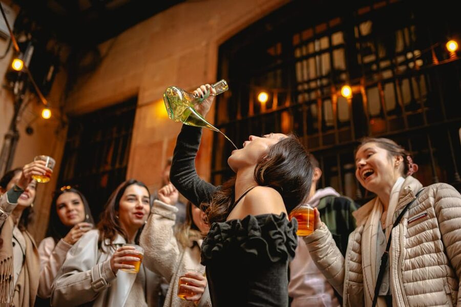 Barcelona: El Born Food Walking Tour with Tapas and Drinks - The Tapas Lineup: 9 Tastings You Can Use as a City Shortcut