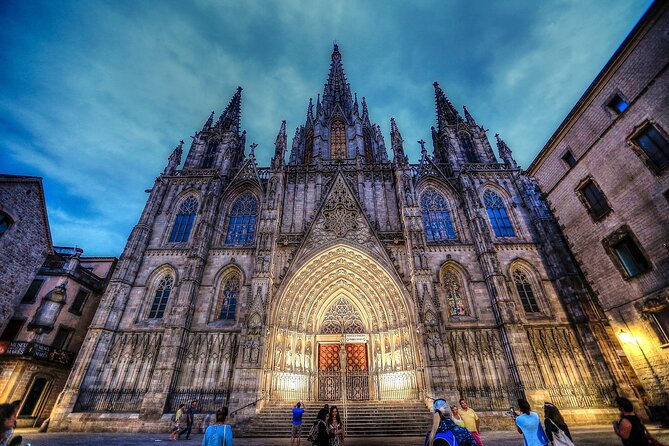 Barcelona Food Tour: Tapas, Drinks and Delights with a Local - Why this Gothic Quarter tapas route feels different