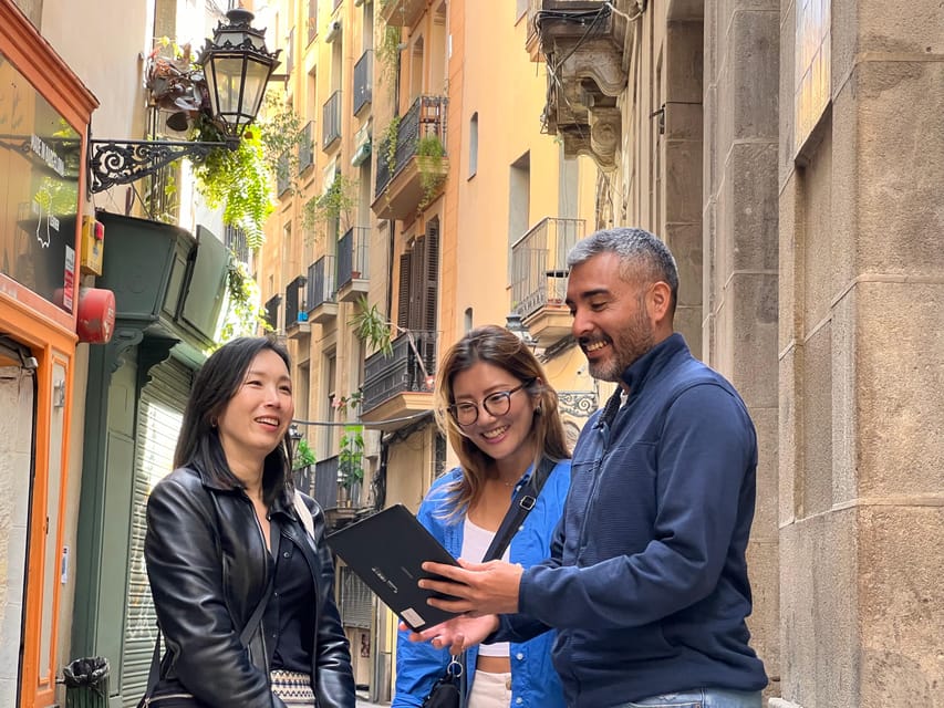 Barcelona: Gothic Quarter Guided Tour with Flamenco & Tapas - Should you book this Barcelona Gothic Quarter + Flamenco + Tapas tour?