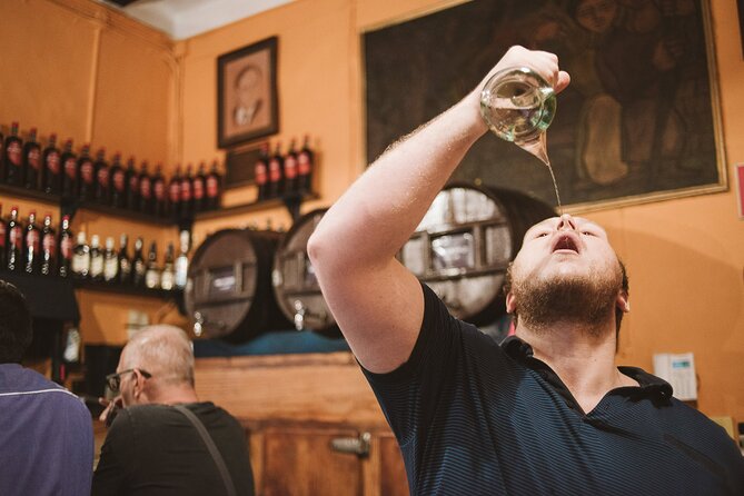 Barcelona Gothic Quarter Tapas & Taverns Food & Wine Tour - The finale: a sit-down meal with classic Catalan comfort food