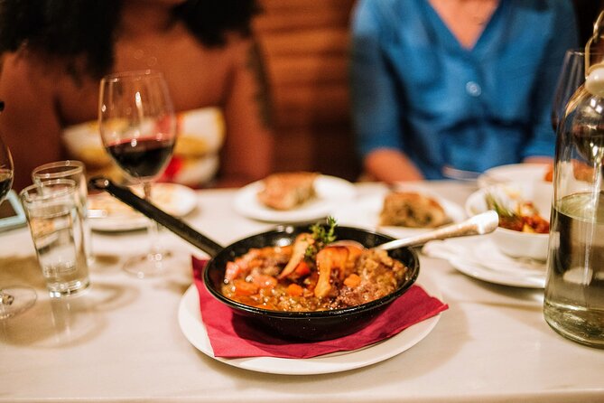 Barcelona Gothic Quarter Tapas & Taverns Food & Wine Tour - AM vs PM: how the timing changes the feel