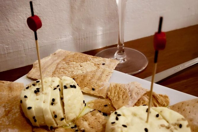 Barcelona Gothic Quarter VIP Tapas & Wine Tour - The Day-by-Day Route: Gothic Quarter, Roman Clues, and El Born/Lots of Old Stones
