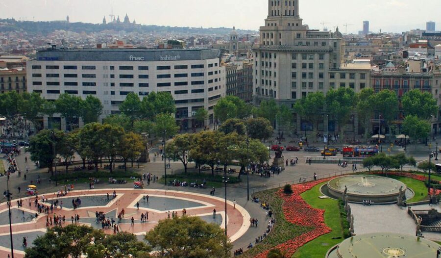 Barcelona: Gothic Quarter Walking Tour with Optional Tapas - Key things I think you’ll notice right away