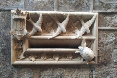 Barcelona Gothic Quarter Walking Tour with Tapas - Las Ramblas and the Portaferrissa Fountain: Easy City Warm-Up