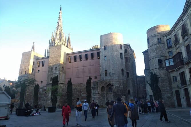 Barcelona Gothic Quarter Walking Tour with Tapas - Price and Value: Is $29.04 Worth It?