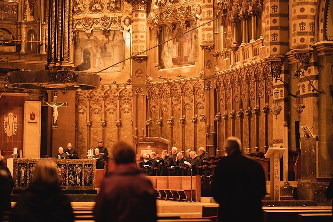 Barcelona : Gothic, Tapas, Churros & Vermouth - Sant Pere and the Neo-Gothic cathedral stop