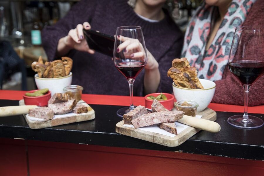 Barcelona Gourmet Food & Wine Tour with Local Expert - Stop 1: a modern taberna with four tapas and local wines