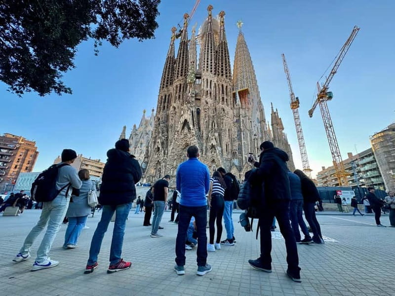Barcelona in 1 Day: Sagrada Familia, Park Guell, Mila, tapas - Key things I’d watch for before you go