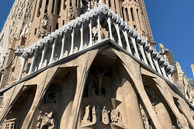 Barcelona in One Day: Gaudí, Gothic Quarter &Tapas (Private Tour) - One Day in Barcelona: How This Route Actually Helps