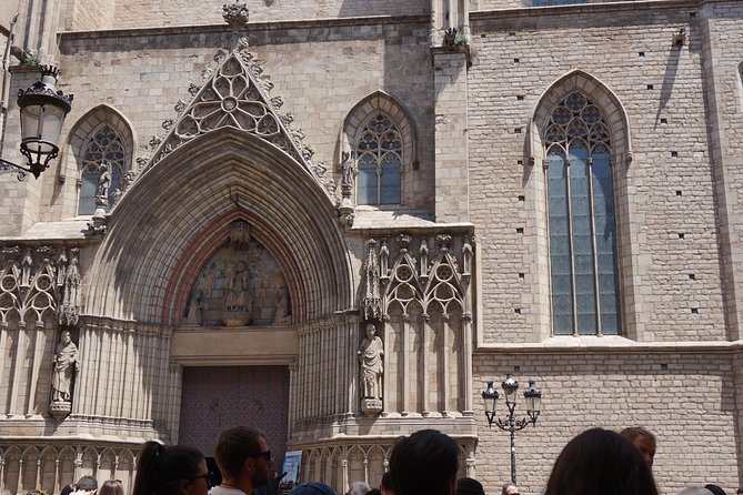 Barcelona in One Day: Gaudí, Gothic Quarter &Tapas (Private Tour) - Sinagoga Major de Barcelona: One of Europe’s Oldest Synagogues