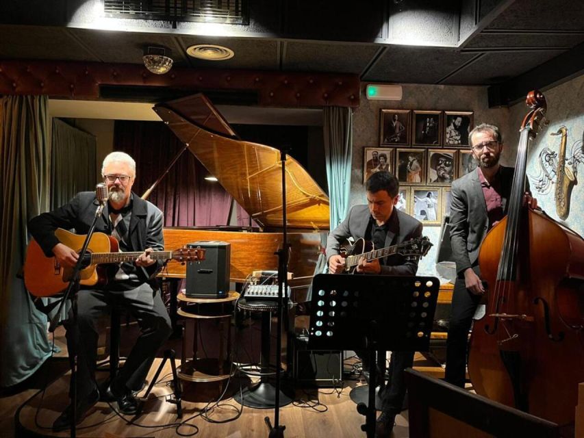 Barcelona: Jam Session - Jazz, Cocktails and Tapas - The Velvet Room vibe: cozy bar energy, not a concert hall