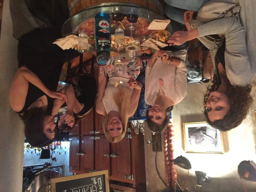 Barcelona: Market, Tasty Tapas/Food and Gothic History Tour - Medieval meanderings: the history you can walk through
