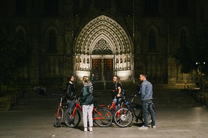 Barcelona Night Bike Tour with Local Tapas and Cava Stop - Plaça d’Espanya: the night view climbs and a glass of cava
