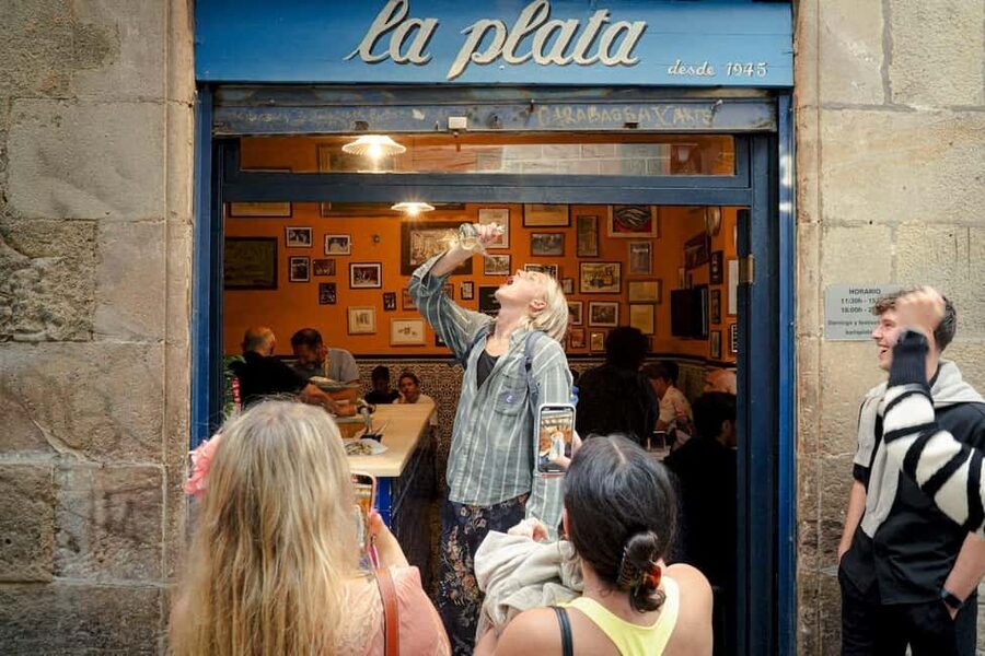 Barcelona: Old City Hidden Gems, Tapas, & Drinks Guided Tour - Gothic Quarter to El Born: Walking Without the Tourist Trap Feel