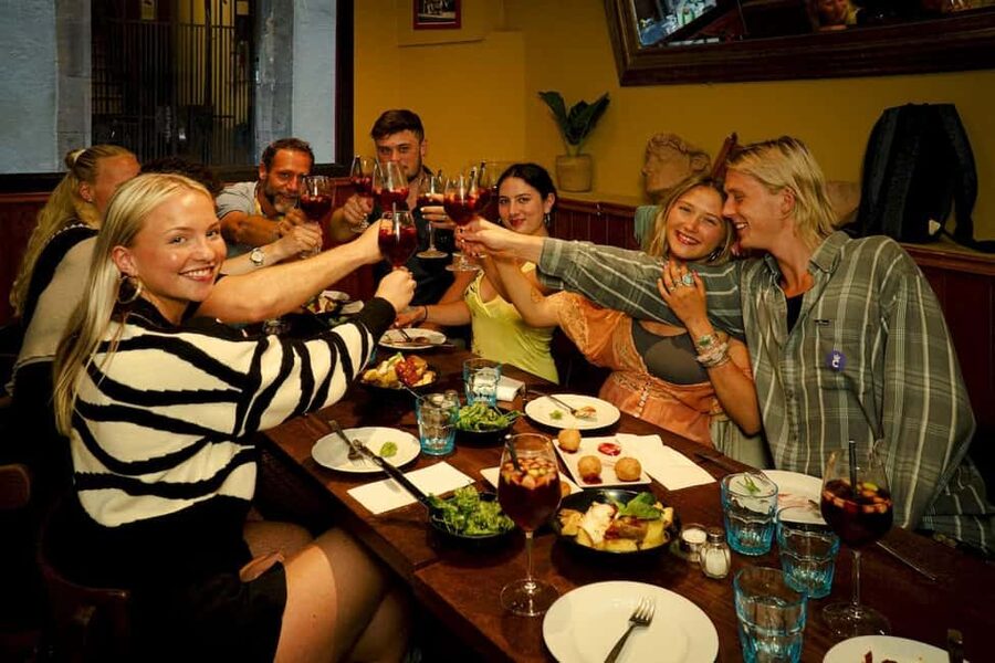 Barcelona: Old City Hidden Gems, Tapas, & Drinks Guided Tour - Who This Tour Fits Best