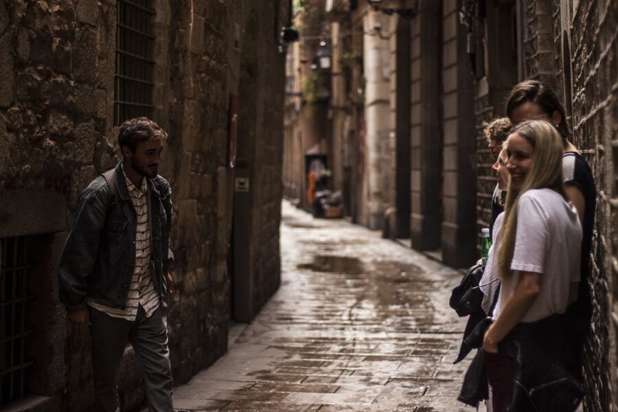 Barcelona: Old Town Tapas & Paella Food Tour with 8 Tastings - Key things to know before you go