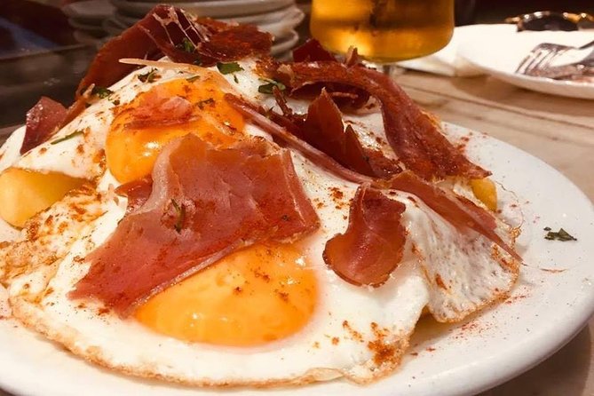 Barcelona Poble Sec Tapas & Wine Tour - Starting outside El Molino at 6:45 pm