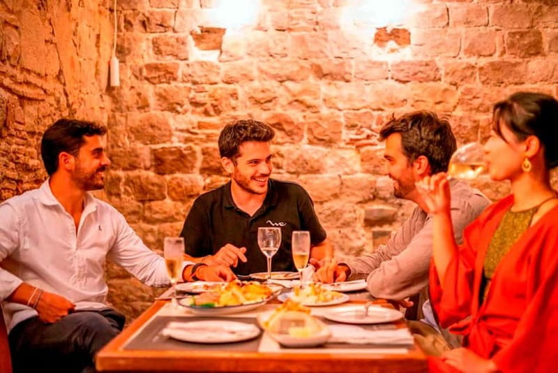 Barcelona: Private Tapas & Wine with Flamenco Show Old Town - Who should book this Barcelona tapas and flamenco night?