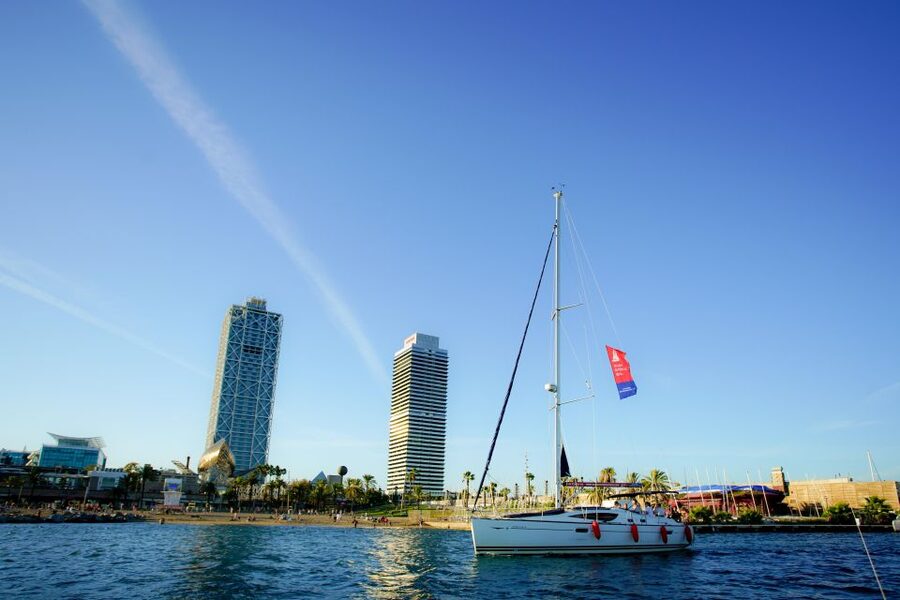 Barcelona: Sailing Tour with Spanish Tapas and Drinks - Key things I’d plan around