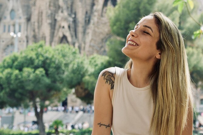 Barcelona Sightseeing by Bike with Photo Shooting and Tapas - Gothic Quarter and Parc de la Ciutadella: Two Barcelona Moods in One Ride