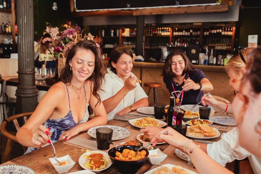 Barcelona: Small Group Gothic, Tapas & Churros Tour! - Price and what $71 actually buys you