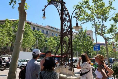 Barcelona Small Group Tapas Tour with 6 Tastings & 3 Drinks - Tortilla de patatas stop: the meal that turns this into a real Barcelona night
