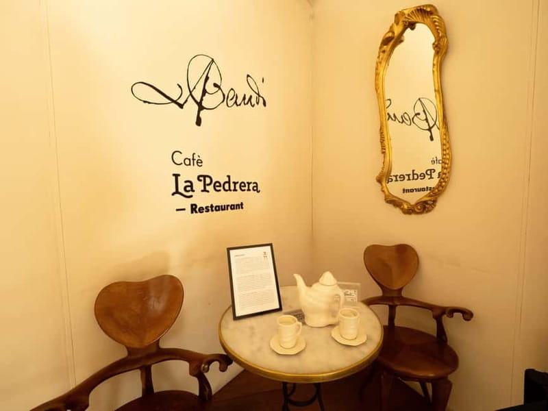 Barcelona Small Group Tapas Tour with 6 Tastings & 3 Drinks - Second tapas stop and Catalan drinks: how the pacing stays fun