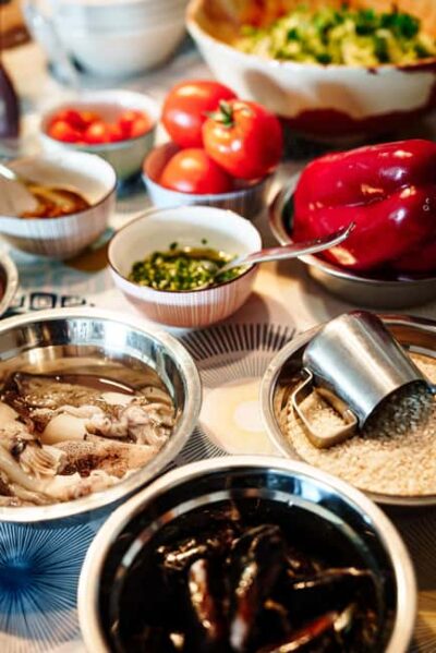 Barcelona: Spanish Tapas Cooking Class with Wine - Inside the Professional Kitchen: How the Workshop Runs