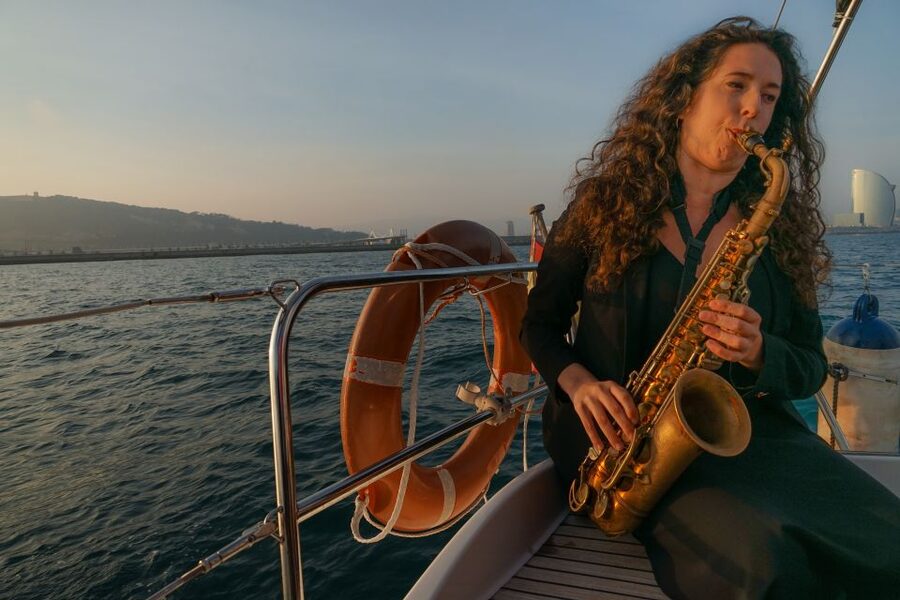 Barcelona: Sunset Live Sax and Sailing Experience with Tapas - Space, Comfort, and the Reality of a Small Boat